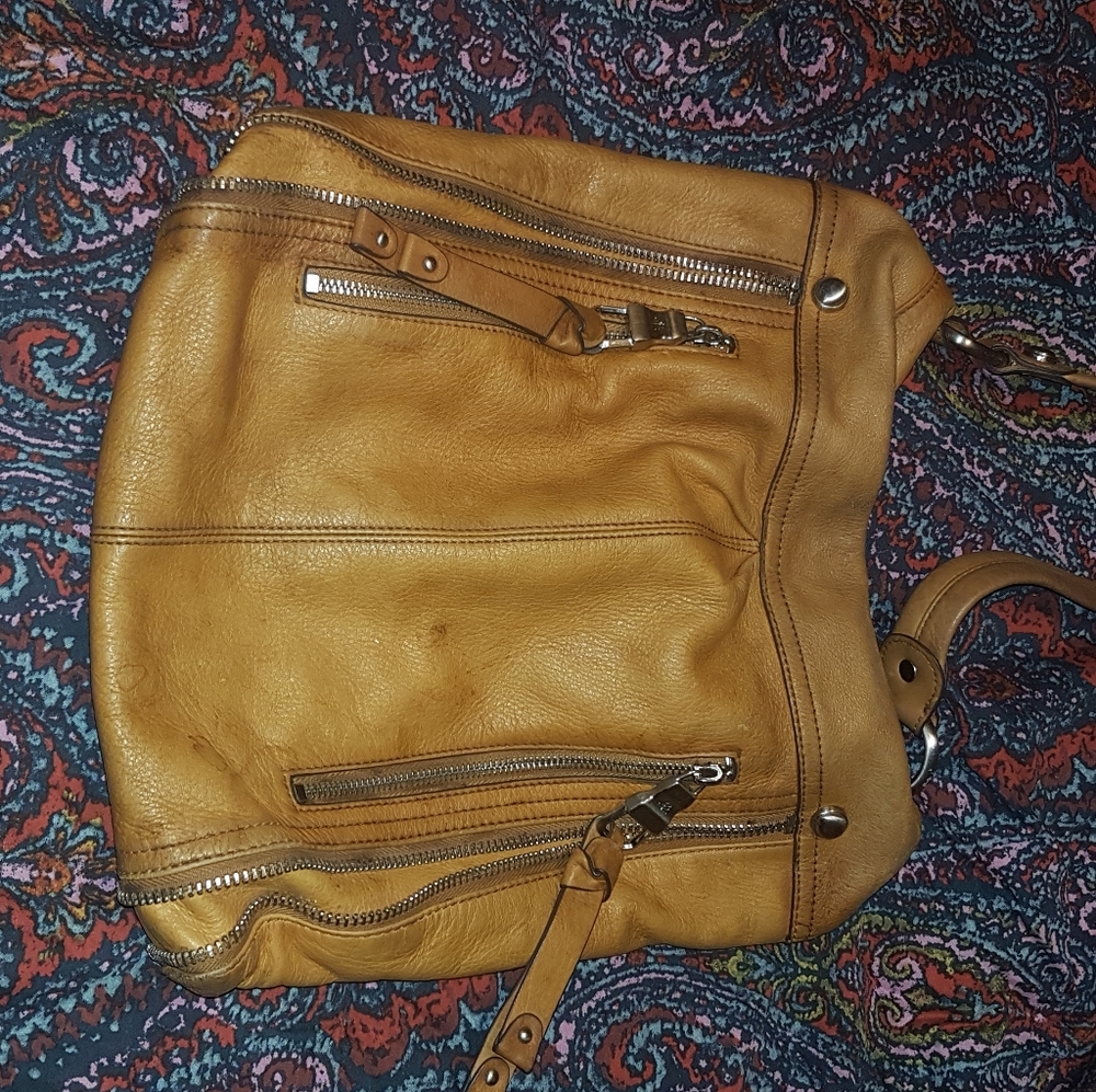 B. Makowsky purse